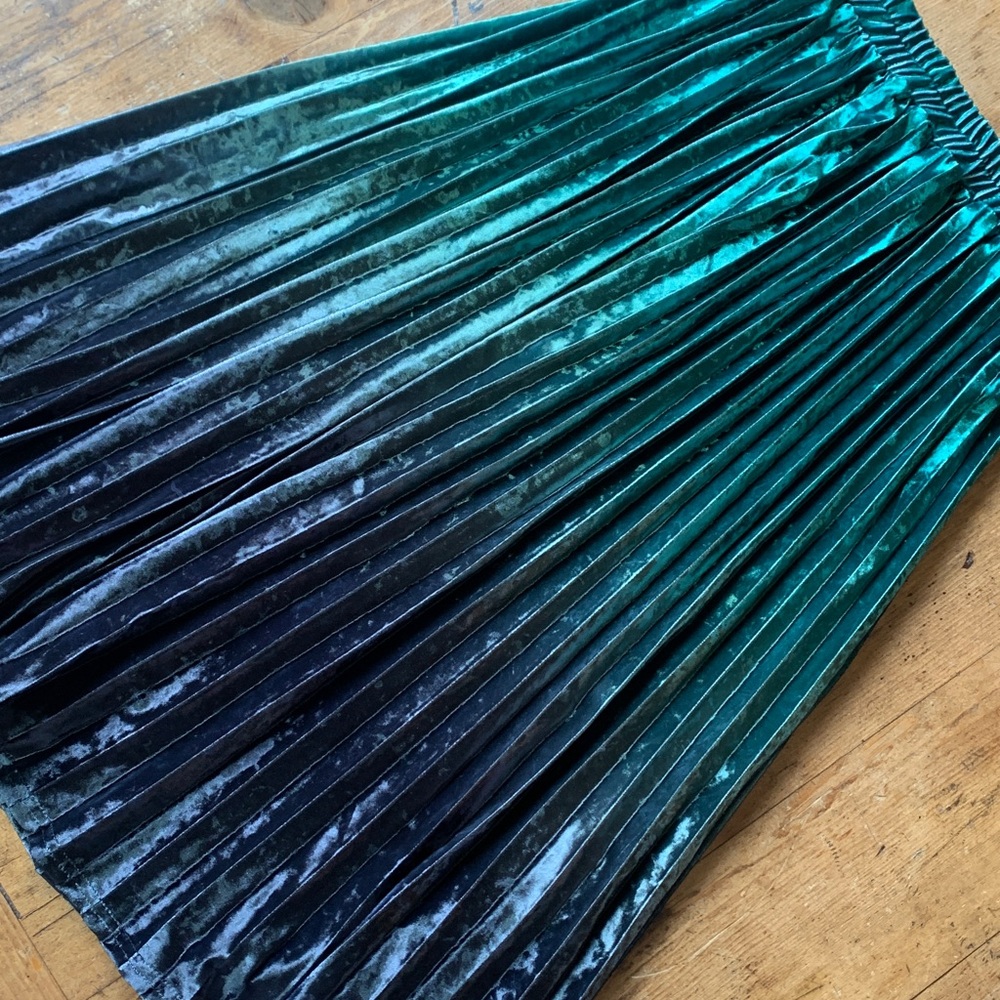 Modcloth Velvet Green Fades Blue Pleated MIDI Skirt - Picture 15 of 16